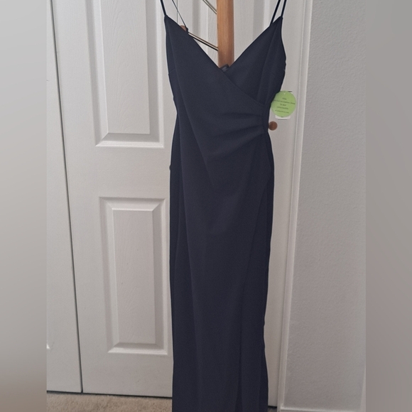 NWT Windsor Formal/Prom Gown With Thigh High Side Split  Size M - Picture 4 of 9